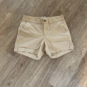 Old Navy Everyday Short Khakis